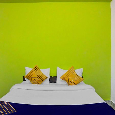 Spot On Raj Hotel Vip Near Worlds Of Wonder Kalkaji Devi Exterior photo