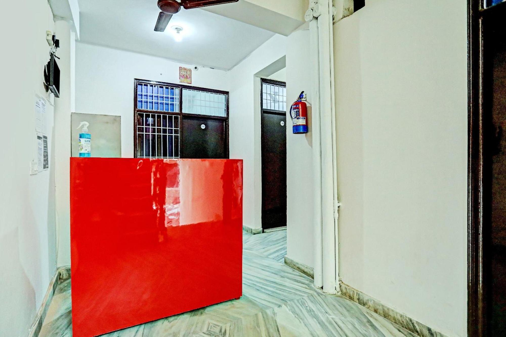 Spot On Raj Hotel Vip Near Worlds Of Wonder Kalkaji Devi Exterior photo